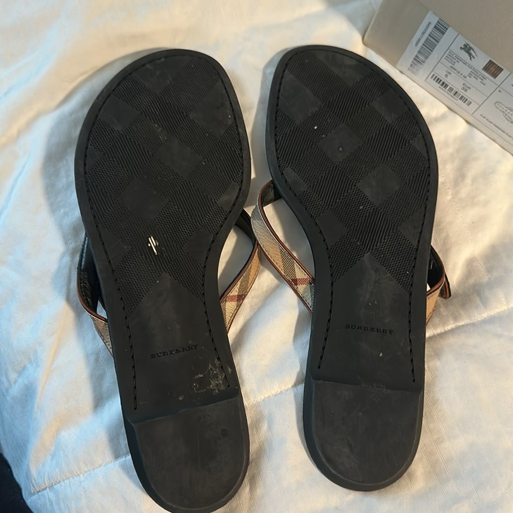 Burberry Black and Brown Sandals Classic Design - Picture 3 of 4